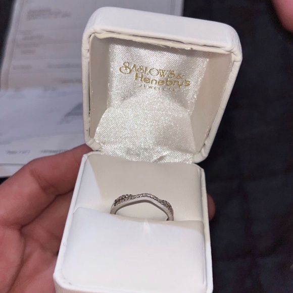 Wedding Band - Picture 4 of 4